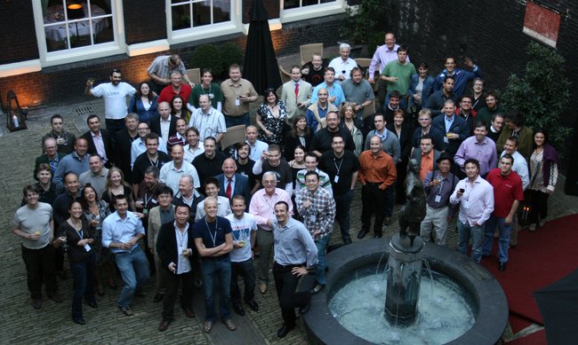 10forum_group_large.jpg